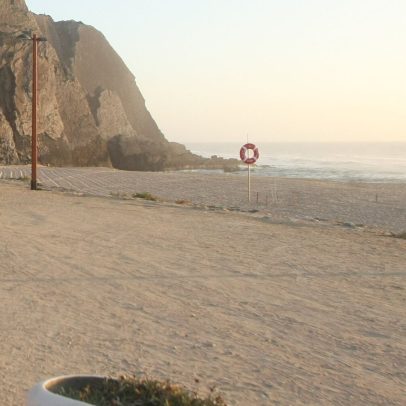 Surfista resgatado com sucesso em Sintra