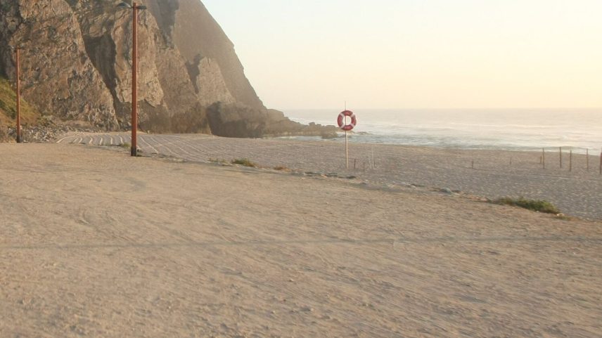 Surfista resgatado com sucesso em Sintra