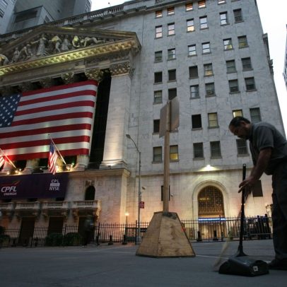 Wall Street encerra em alta, a renovar recordes do Nasdaq e S&P 500
