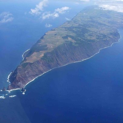 Sismo provoca derrocada na ilha de São Jorge, Açores