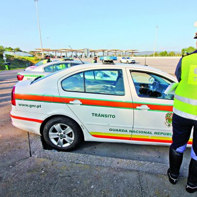 Ladrão de carro planeia crime por falta de gasolina