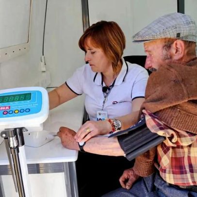 Unidade móvel de saúde percorre o país dois meses para detetar fatores de risco