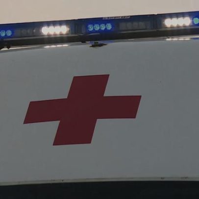 Incêndio consome ambulância na A4, em Paredes