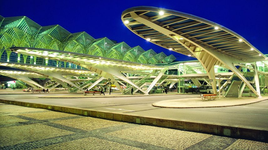 Dois contratos de consultoria para adaptar Estação do Oriente à alta velocidade