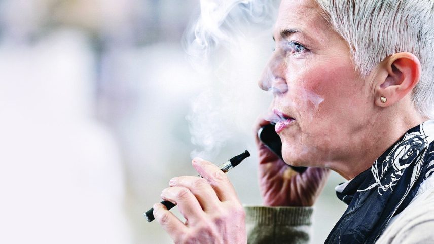 Sociedade médica exige medidas mais duras contra cigarros eletrónicos