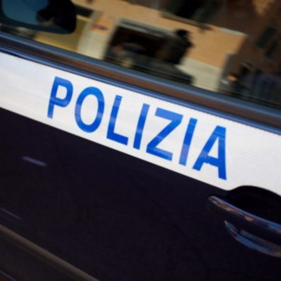 Homem atropela dez pessoas e tenta fugir em Itália; quatro feridos graves