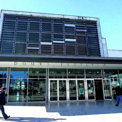 Homem detido em Almada por ameaças e injúrias a companheira