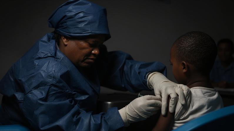Novo surto de ébola já causou 131 mortos e 513 casos suspeitos na RDCongo