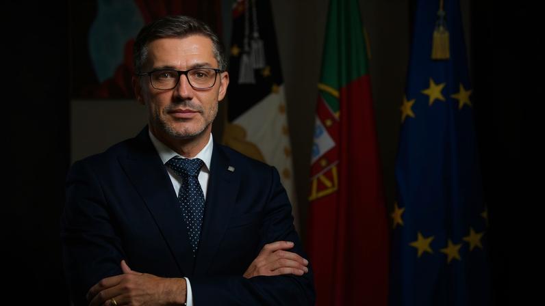 Líder do parlamento açoriano afirma que fixar jovens é o desígnio da autonomia