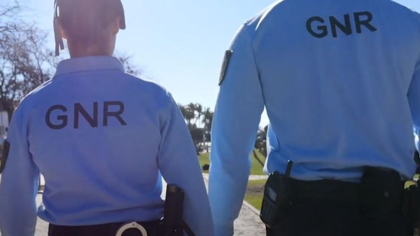 Agressão a enteada ocorre em paragem de autocarro em Alcochete