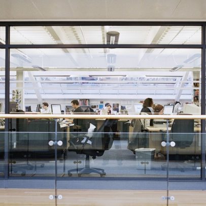 Relatório alerta para adaptação silenciosa ao estresse e à exaustão laboral