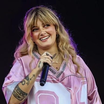 Carolina Deslandes expulsa de discoteca após reagir a toques indevidos de homens