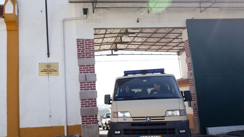 Fuga de recluso em Sintra travada com tiros para o ar
