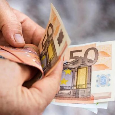 Empresas da zona euro prevêem aumentos de preços com prolongamento da guerra