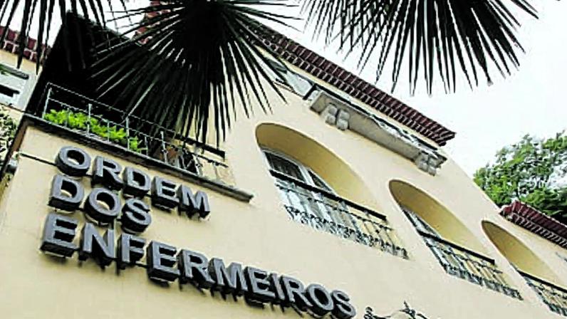 Bastonário dos Enfermeiros pide que a saúde deixe de ser campo político