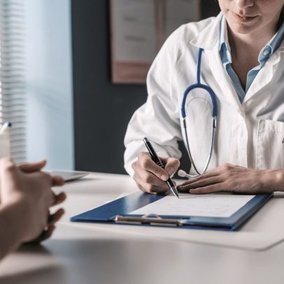 Consulta do viajante: especialista alerta para maior sensibilização