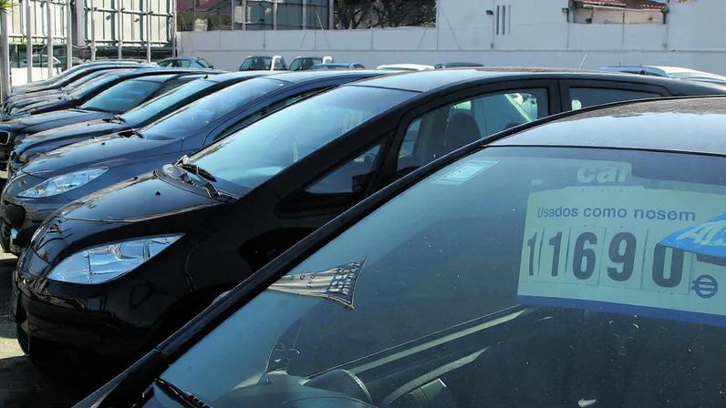 Vendas de automóveis novos na UE sobem 5,1% em abril