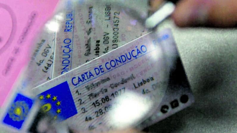PSD e CDS-PP propõem voluntariado cívico-militar com carta de condução grátis