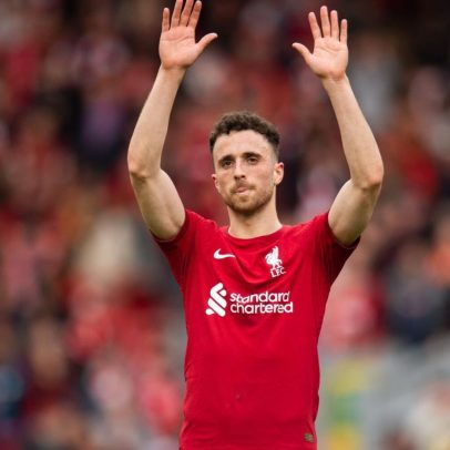Liverpool inaugura memorial permanente em honra de Diogo Jota