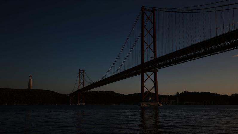 Ponte 25 de Abril cortada domingo de manhã no sentido Sul/Norte para passeio Pedala Portugal