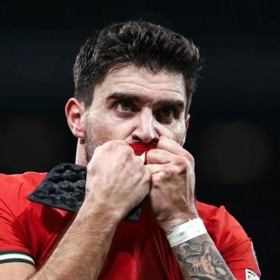 Rúben Neves e Al Hilal evitam festa de Jesus e Ronaldo na Liga Saudita