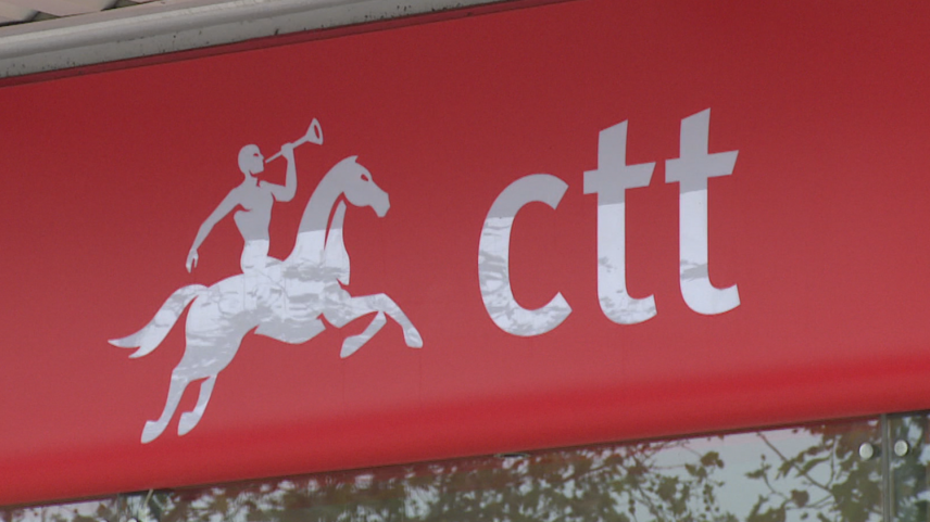 Autarcas do Algarve criticam redução de horários dos CTT em postos das juntas