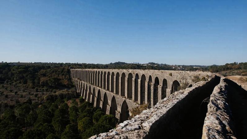 Tomar interrompe circulação pedonal no Aqueduto dos Pegões por segurança