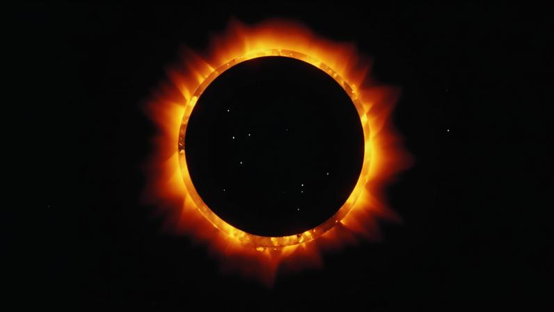 Eclipse solar leva a esgotar alojamento em Bragança meses antes do evento