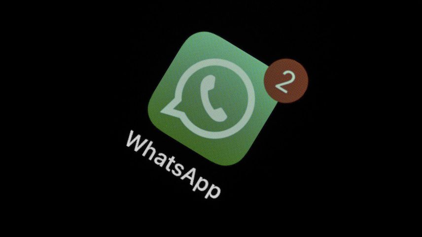 Jovens partilham fotos nuas criadas por IA via WhatsApp
