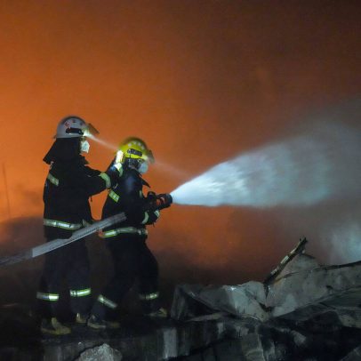 Pelo menos 26 mortos em explosão numa fábrica de fogo de artifício na China