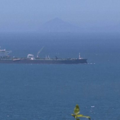 China pede cessar-fogo e abertura de Ormuz em cimeira com Trump