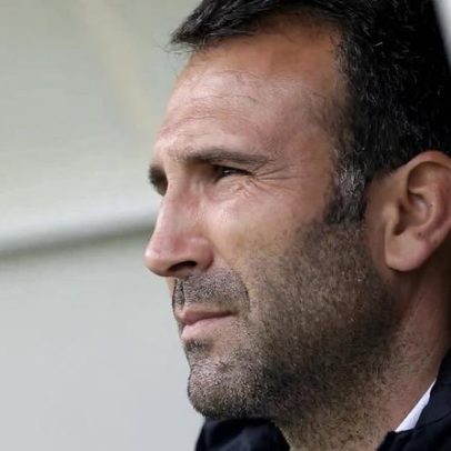 Mercado de trabalho no futebol é global, diz Sérgio Vieira