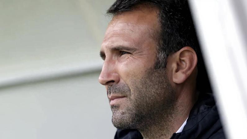 Treinador Sérgio Vieira prepara regresso ao ativo. Admite trabalhar em Portugal ou no estrangeiro e diz que o FC Porto é um justo campeão