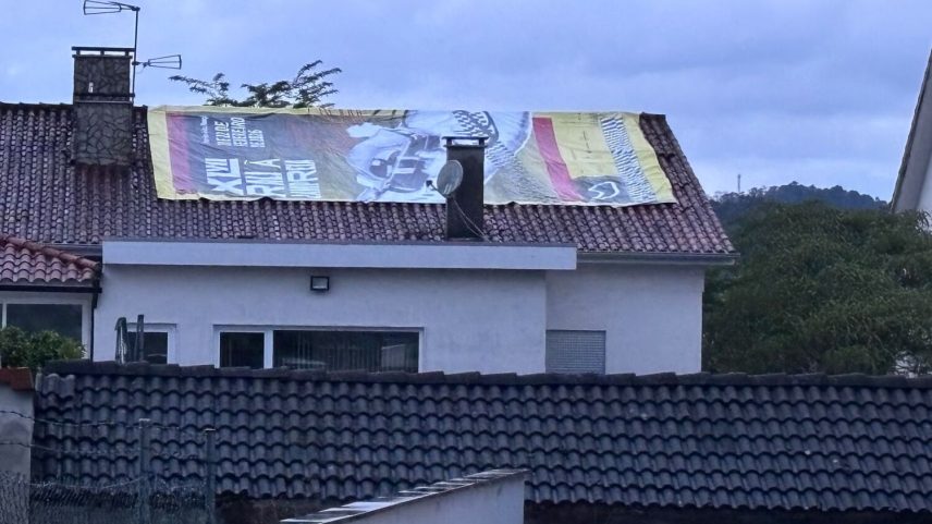 Raio provoca incêndio no telhado de casa em Monção