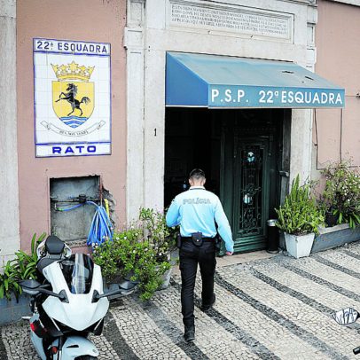 Quatro agentes da PSP com prisão preventiva por agressões na esquadra do Rato