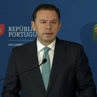 Montenegro entrega terceira moção à liderança do PSD sem eleições previstas