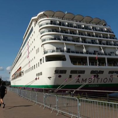França autoriza desembarque de passageiros assintomáticos de navio com vírus