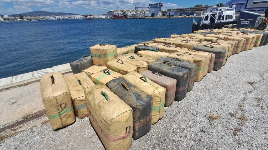 Apreensão de quatro toneladas de haxixe entre Faro e Olhão