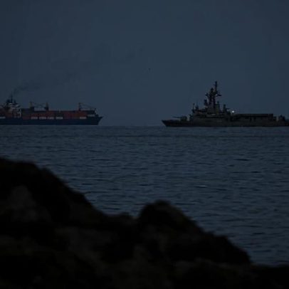31 navios atravessaram o estreito de Ormuz nas últimas 24 horas