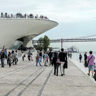 Salário médio sobe 5% para 1611 euros no 1º trimestre