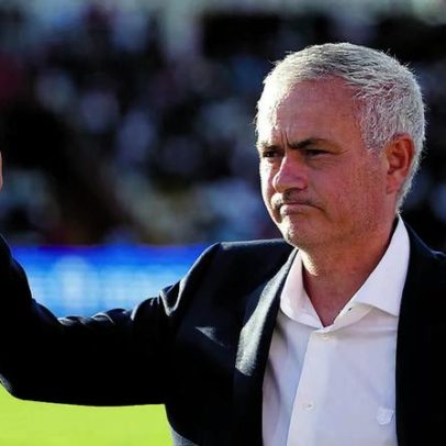 Mourinho pretendia permanecer, mas diz sentir-se traído
