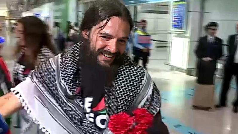 Médico detido por Israel