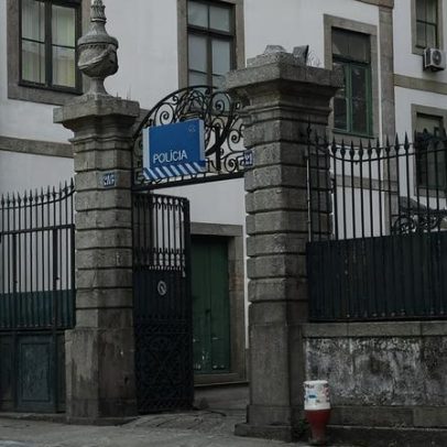 Jovem esfaqueado no centro do Porto na madrugada