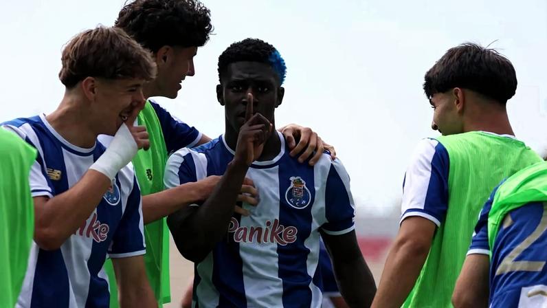 FC Porto vence título nacional de juvenis após 14 anos