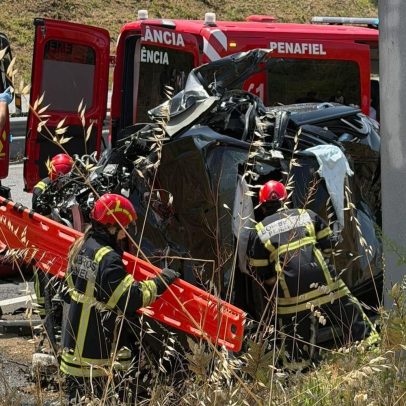 Dois feridos em despiste na A4