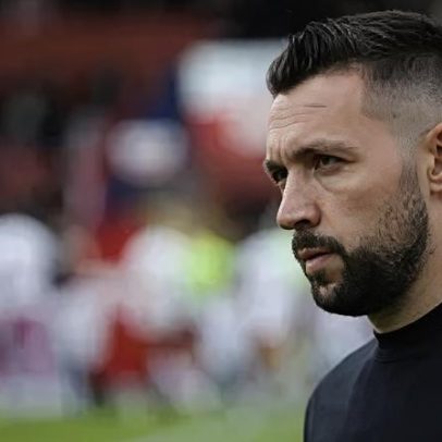 Farioli aponta erros da equipa e lamenta derrota do FC Porto com três golos