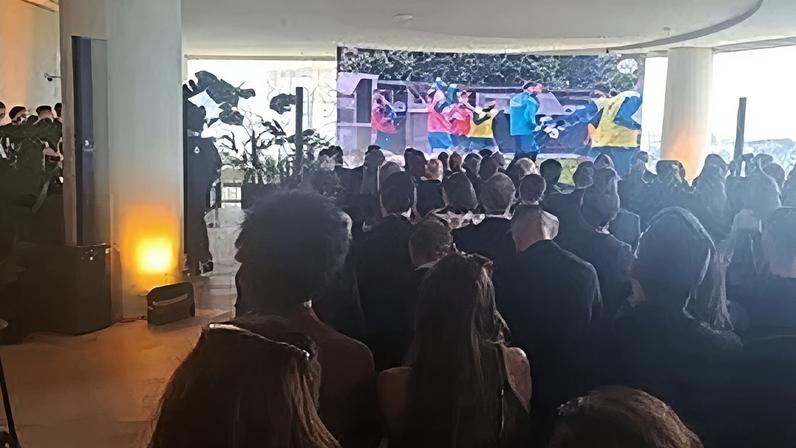 Roberto Martínez na apresentação da biografia de Diogo Jota: «Isto vai dar-nos força para ganhar o Mundial»