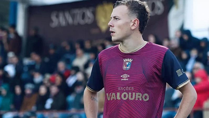 Javi Vázquez integra o Onze do Ano da 2.ª Liga