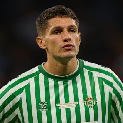 Diretor desportivo do Leipzig reúne-se com alvo do Sporting
