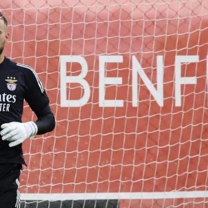 Helton Leite: no Benfica é obrigatório ser campeão; não vencer custa caro